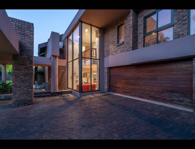 6 BEDROOM HOUSE SOLD IN ALBERANTE